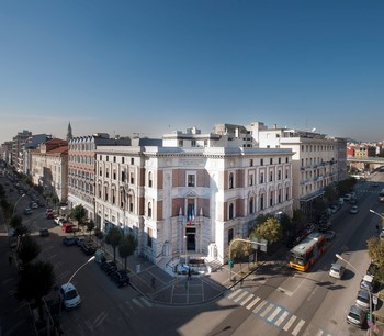 Agosto: orari al pubblico