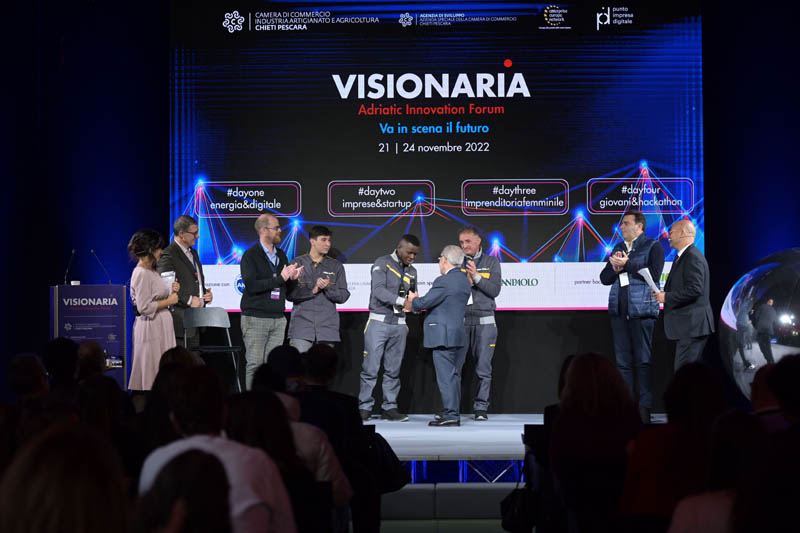 Un bottino di premi per giovani Visionari